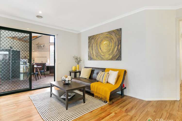 Fifth view of Homely house listing, 7 Mina Court, Carrum Downs VIC 3201