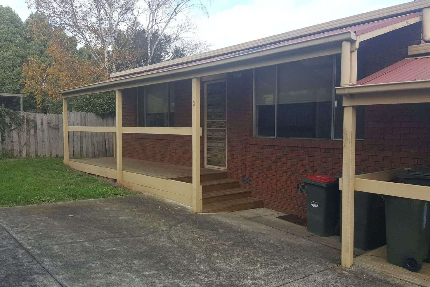 Main view of Homely unit listing, 3/6 Railway Avenue, Drouin VIC 3818
