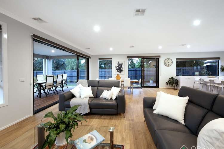 Second view of Homely house listing, 5 Ashbrook Court, Oakleigh South VIC 3167