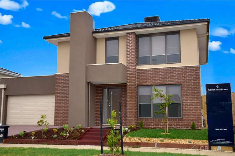 Main view of Homely house listing, 34 Ravenhurst Circuit, Cranbourne North VIC 3977