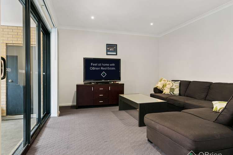 Fifth view of Homely house listing, 1 Benmar Place, Lyndhurst VIC 3975