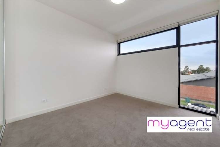 Fifth view of Homely apartment listing, 402/7 Thomas Holmes Street, Maribyrnong VIC 3032