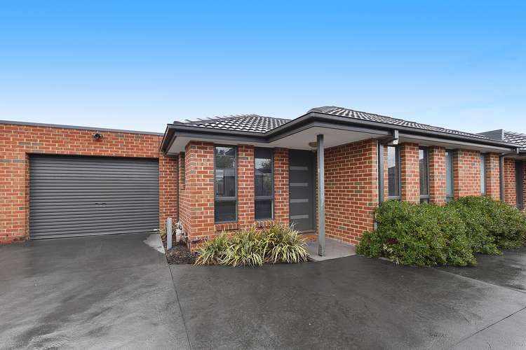 Main view of Homely unit listing, 2/111 St Vigeons Road, Reservoir VIC 3073