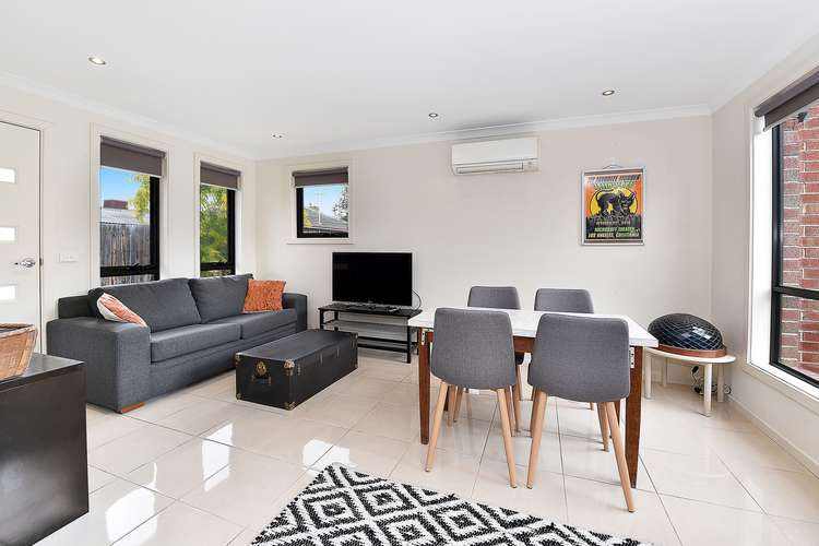 Sixth view of Homely unit listing, 2/111 St Vigeons Road, Reservoir VIC 3073