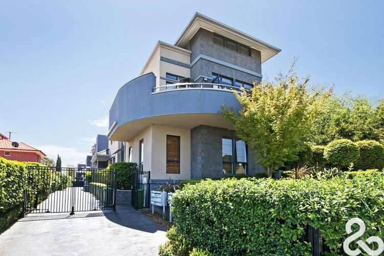 Main view of Homely apartment listing, 10/3 Kenilworth Parade, Ivanhoe VIC 3079
