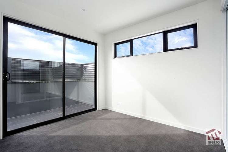 Fourth view of Homely apartment listing, 304/332-334 Neerim Road, Carnegie VIC 3163