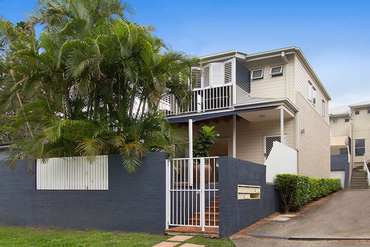 Main view of Homely townhouse listing, 1/17 Alexandra Avenue, Taringa QLD 4068