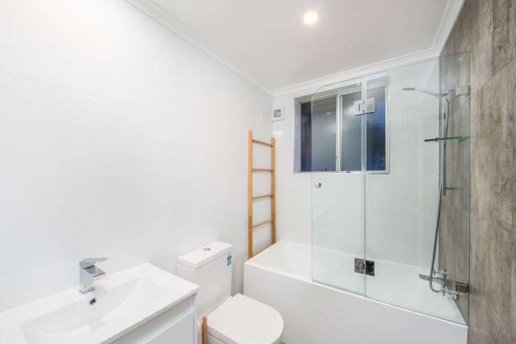 Second view of Homely unit listing, 6/7 Richmond Avenue, Dee Why NSW 2099