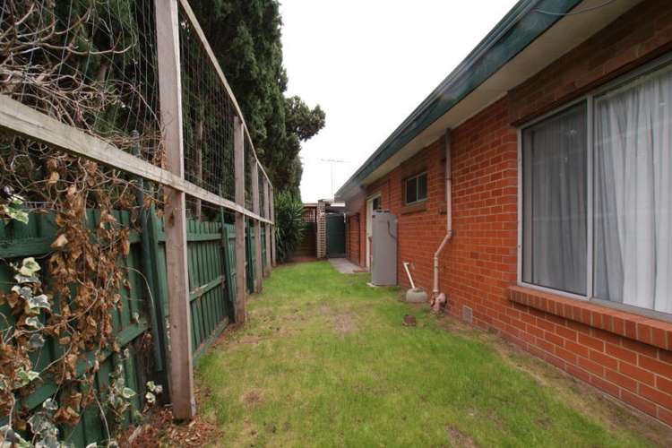 Fifth view of Homely unit listing, 3/14 McComas Grove, Burwood VIC 3125