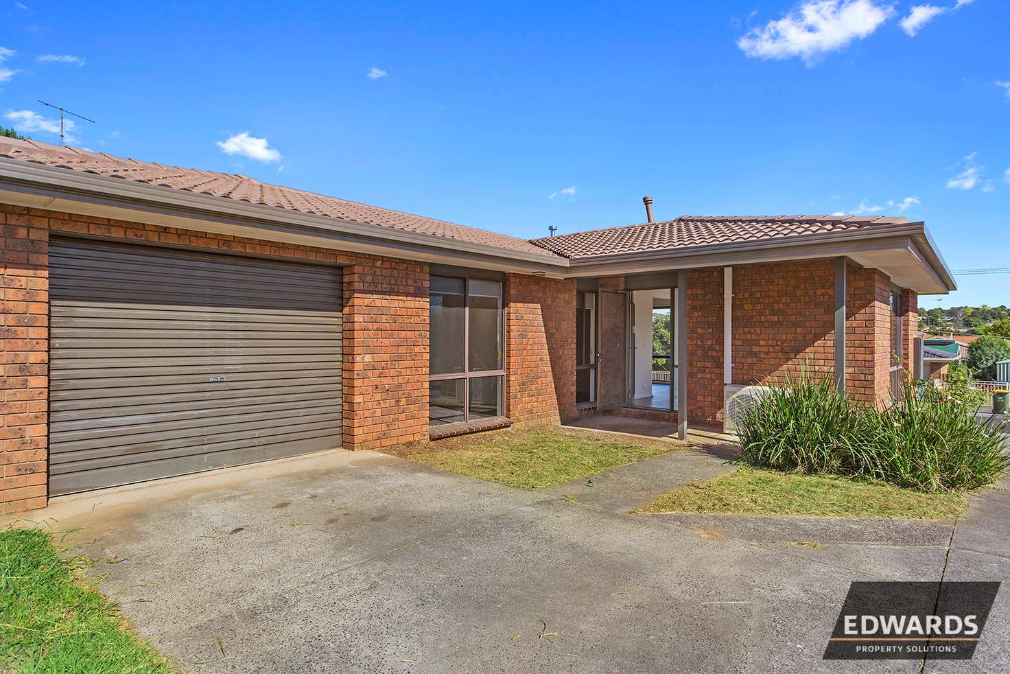 Main view of Homely unit listing, 1/12 Somerset Drive Drive, Warragul VIC 3820