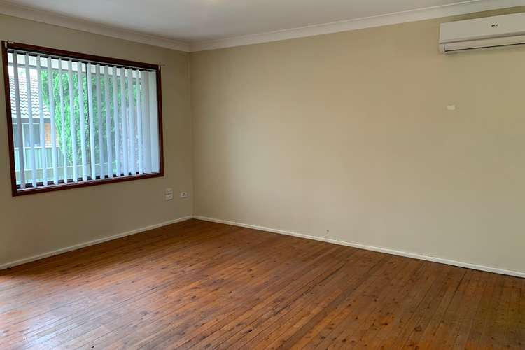 Second view of Homely unit listing, 3/17 David Avenue, Oak Flats NSW 2529