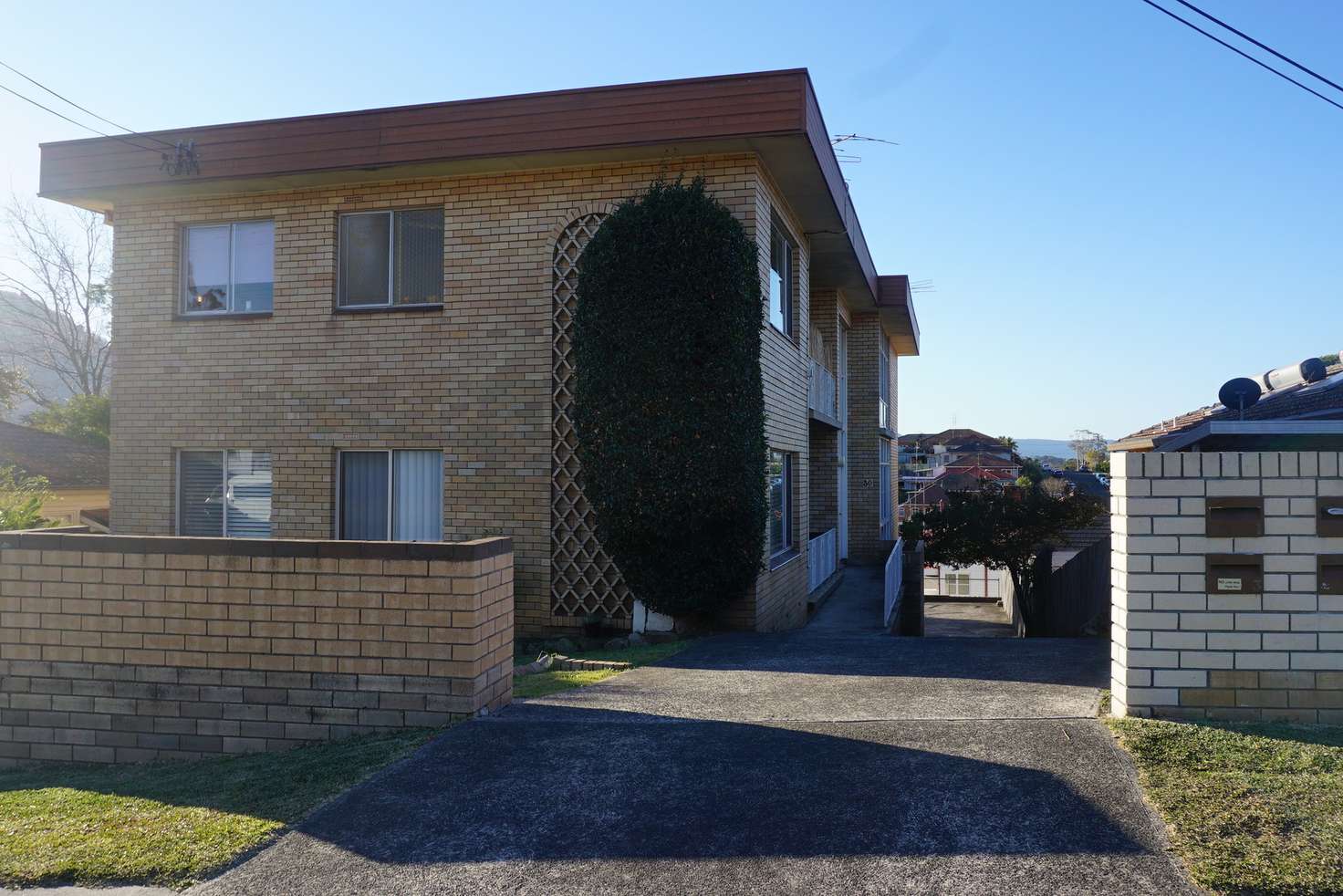 Main view of Homely unit listing, 2/30 Urunga Parade, West Wollongong NSW 2500