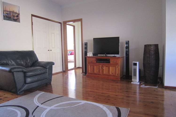 Fourth view of Homely unit listing, 2/30 Urunga Parade, West Wollongong NSW 2500