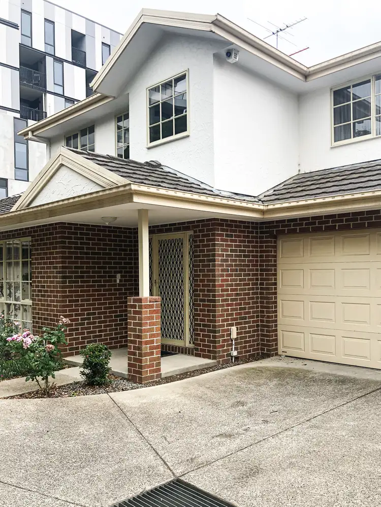 2/27 Wellington Road