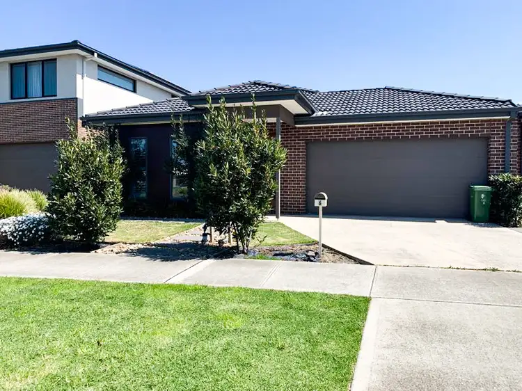 6 Bonnington Boulevard