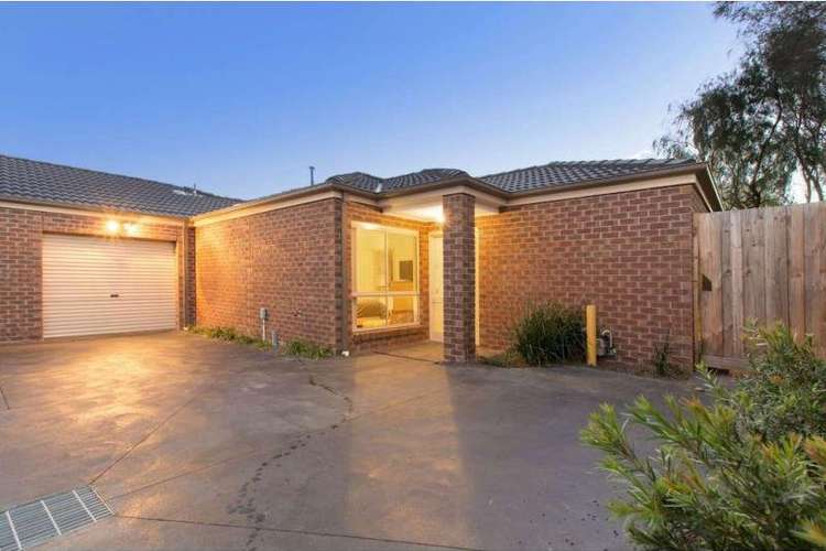 2/15 Coniston Avenue, Berwick VIC 3806