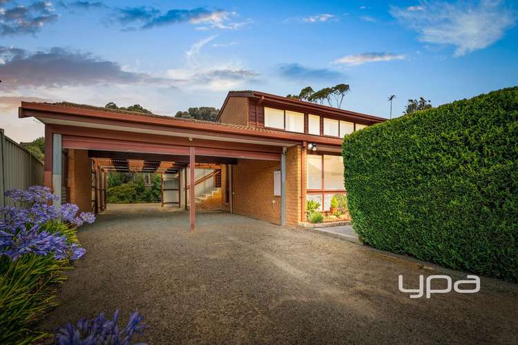Sixth view of Homely house listing, 2 Lytham Court, Sunbury VIC 3429