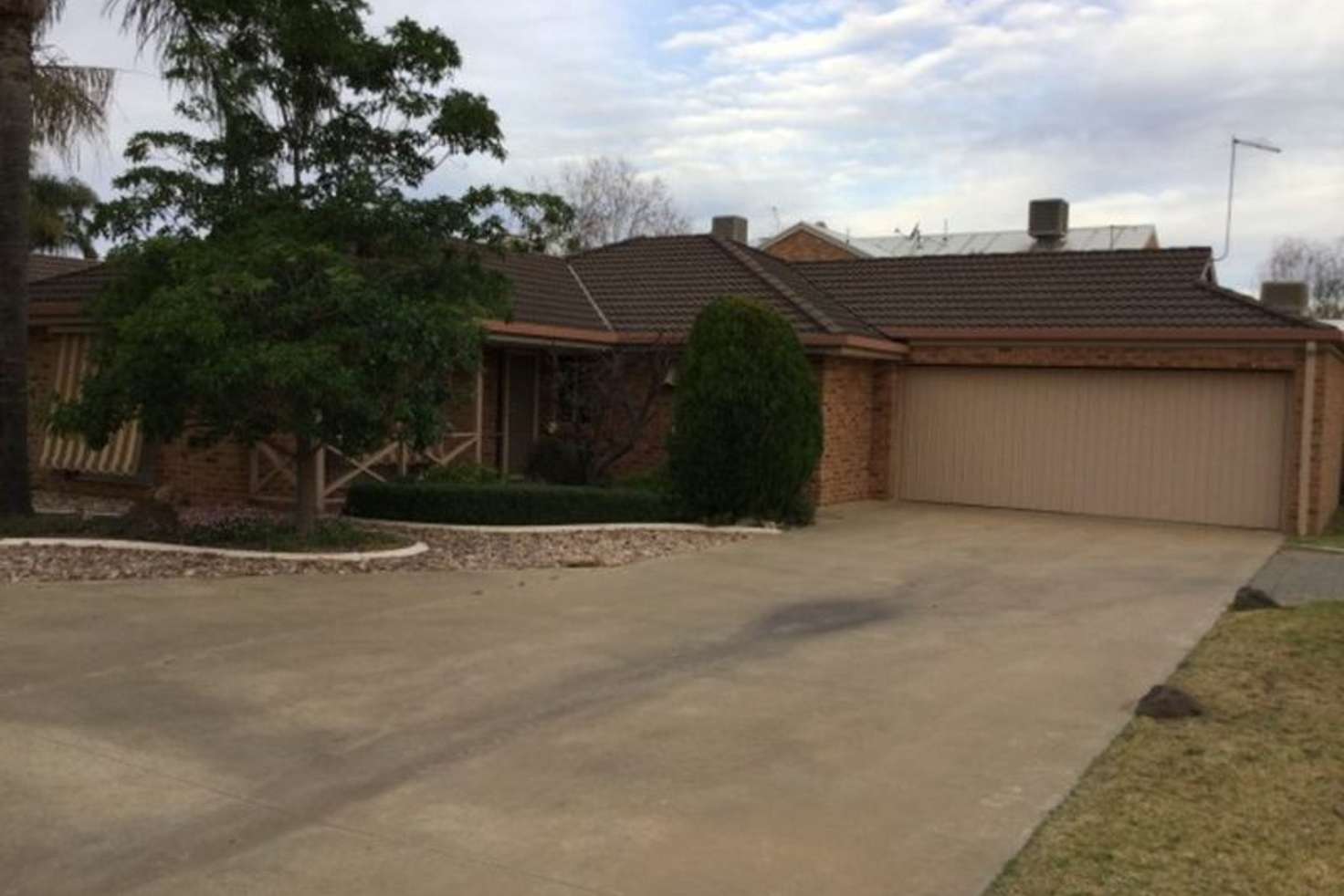 Main view of Homely townhouse listing, 5 Palm Terrace, Mildura VIC 3500