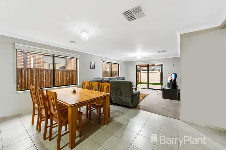 Fifth view of Homely house listing, 6 Gianni Court, Tarneit VIC 3029