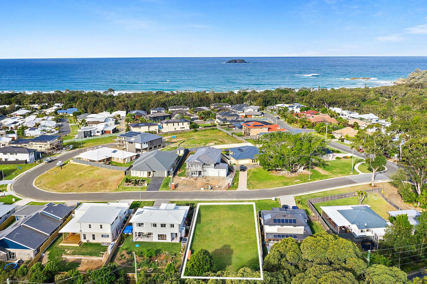 Main view of Homely residentialLand listing, 5 Grandview Close, Sapphire Beach NSW 2450
