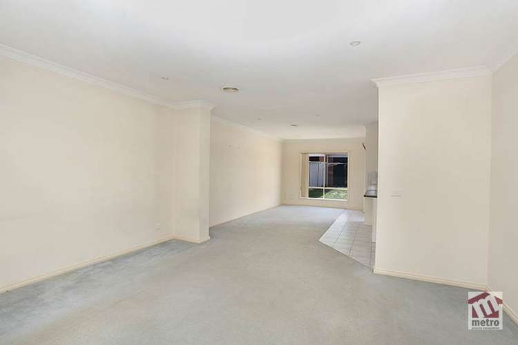 Fourth view of Homely townhouse listing, 27 Franklin Avenue, Roxburgh Park VIC 3064