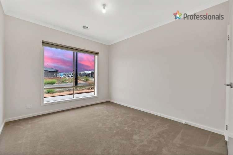 Fifth view of Homely house listing, 15 Sadie Avenue, Thornhill Park VIC 3335