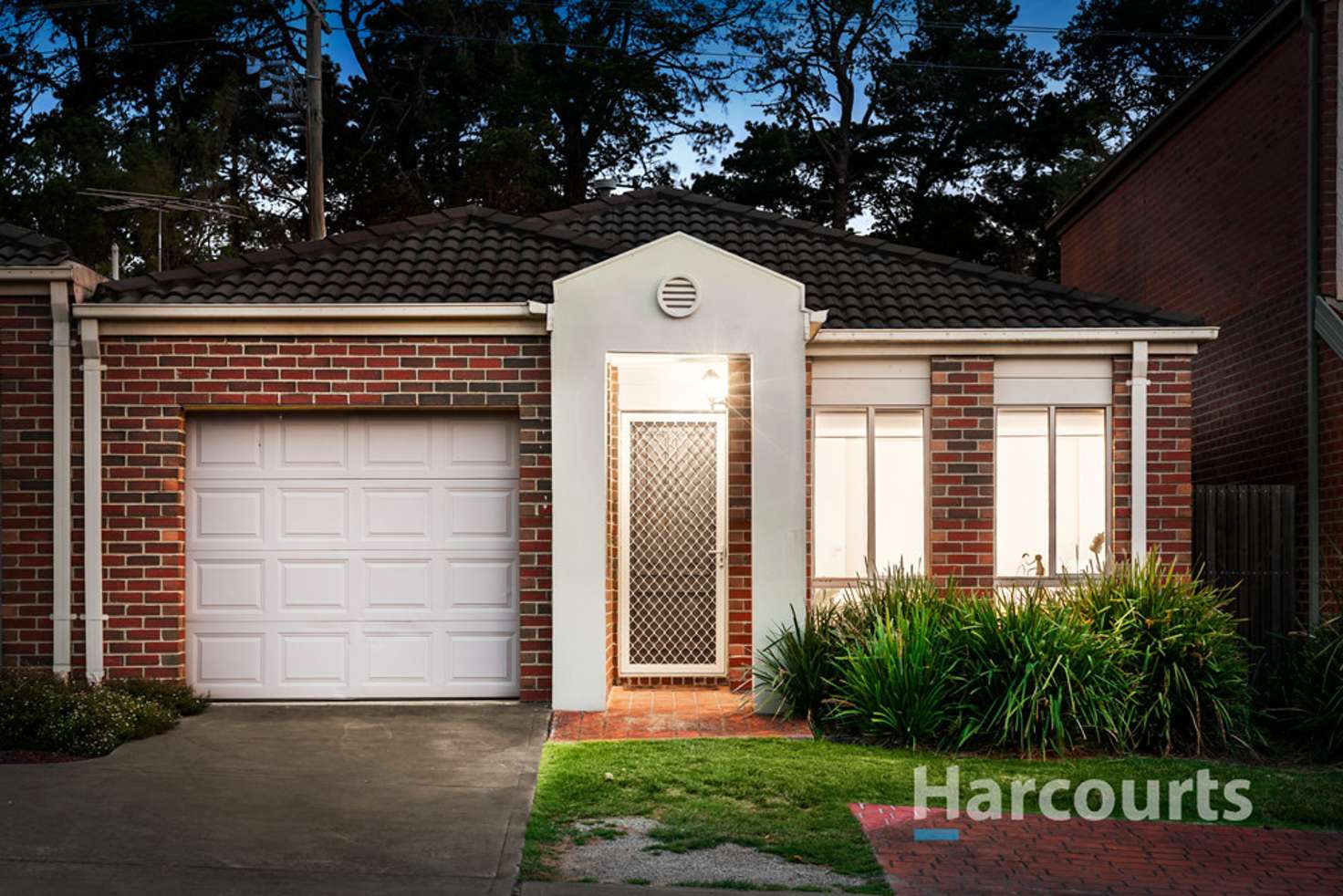 Main view of Homely unit listing, 2/105 Mountain Highway, Wantirna VIC 3152