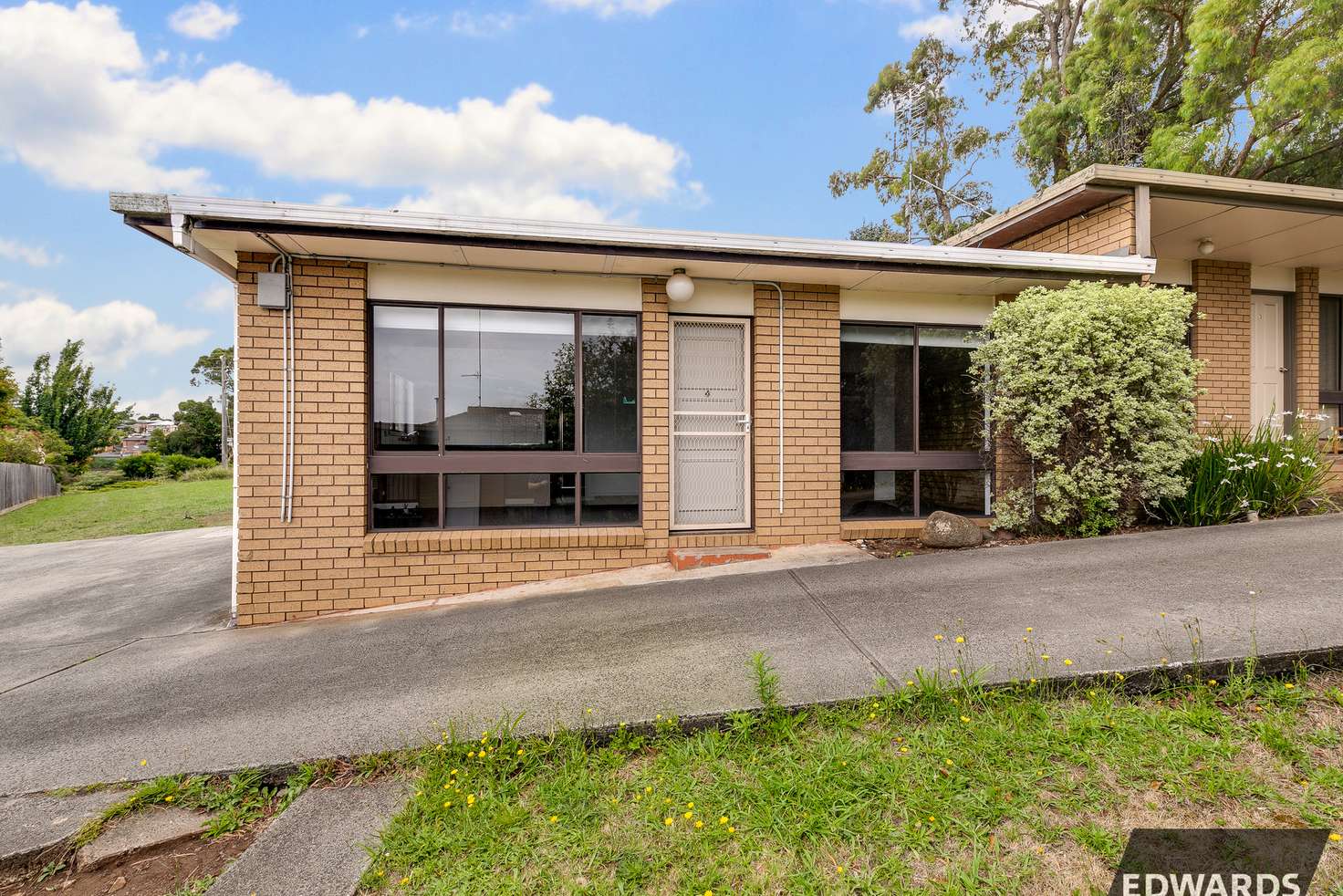 Main view of Homely unit listing, 4/2-4 Morton Avenue, Drouin VIC 3818