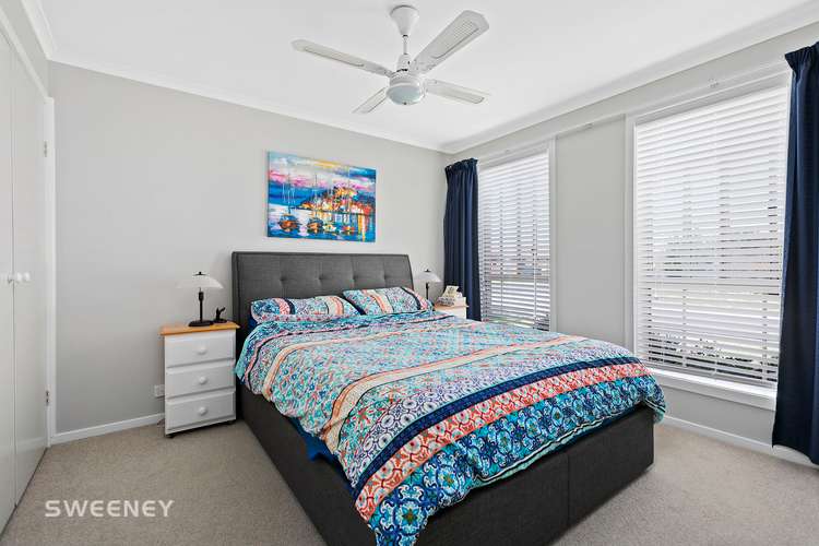 Fourth view of Homely unit listing, 27 Saratoga Crescent, Keilor Downs VIC 3038