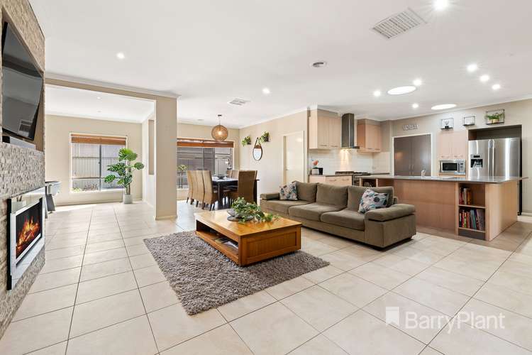 Fourth view of Homely house listing, 2 Ivanhoe Dene, Cranbourne East VIC 3977