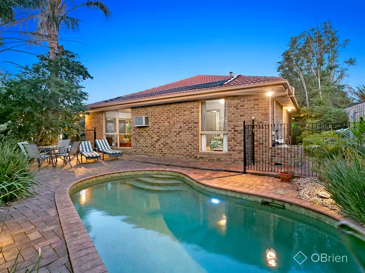 15 Rogan Court