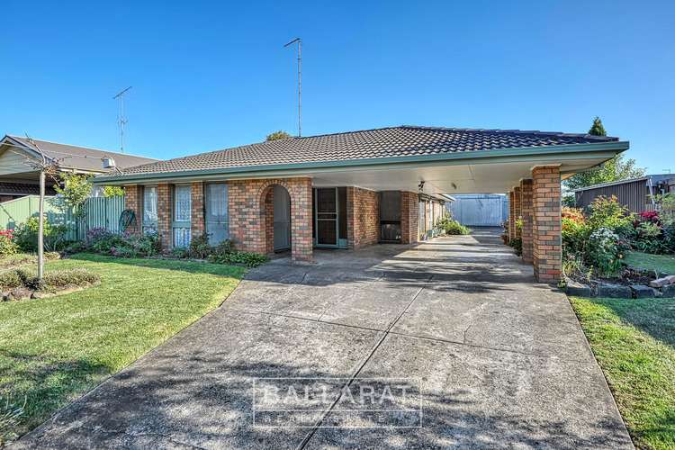 Main view of Homely house listing, 2 Marilyn Street, Wendouree VIC 3355