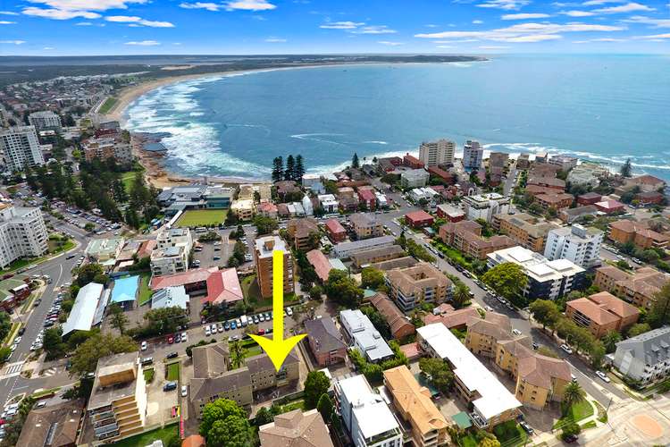 Main view of Homely unit listing, 2/8-12 Giddings Avenue, Cronulla NSW 2230