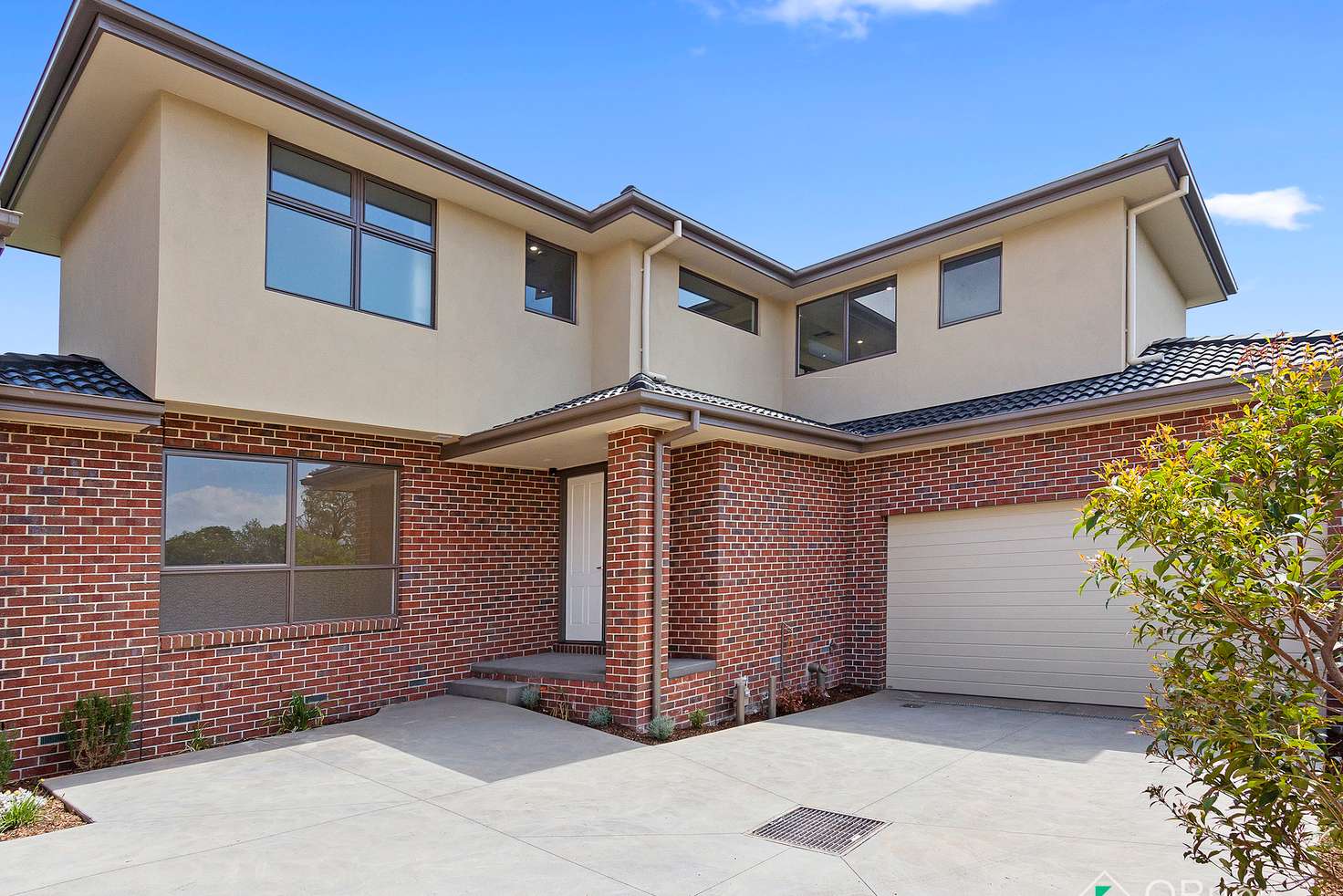 Main view of Homely townhouse listing, 2/8 Karen Street, Box Hill North VIC 3129