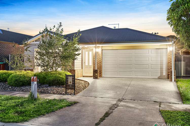 10 Hewitt Street, Cranbourne East VIC 3977