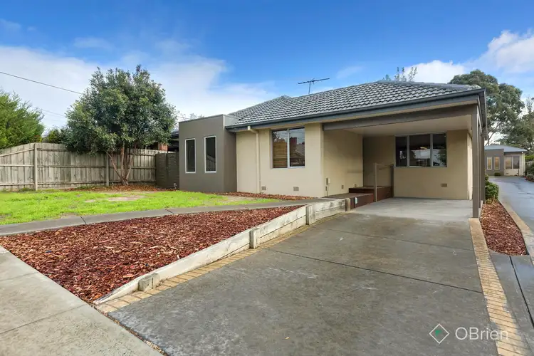 1/7 Lloyd Street