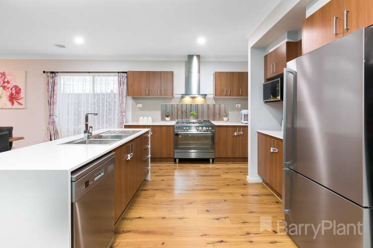 Fourth view of Homely house listing, 15 Perrin Circuit, Tarneit VIC 3029