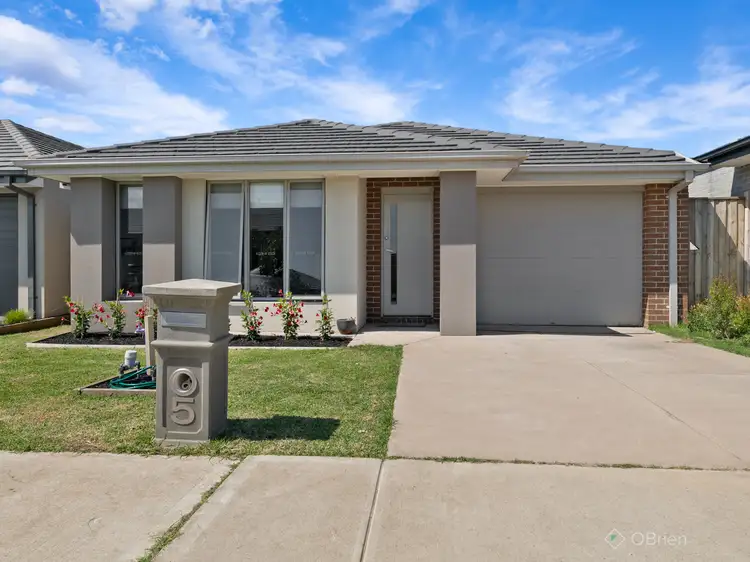 5 Atherton Way, Cranbourne West VIC 3977
