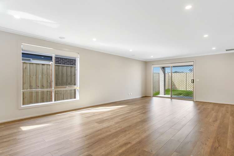 Sixth view of Homely house listing, 23 Flanagan Crescent, Cranbourne South VIC 3977