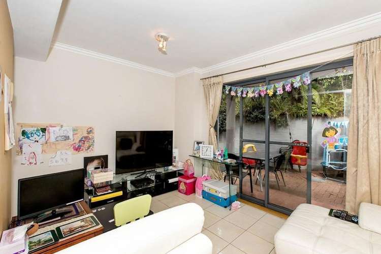 Third view of Homely townhouse listing, 18/6 Mowbray Street, Sylvania NSW 2224