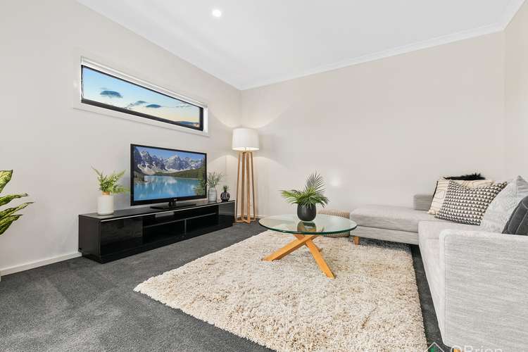 Fourth view of Homely townhouse listing, 98 Henry Street, Pakenham VIC 3810