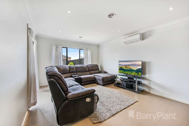 Fifth view of Homely house listing, 10 Karinya Way, Harkness VIC 3337