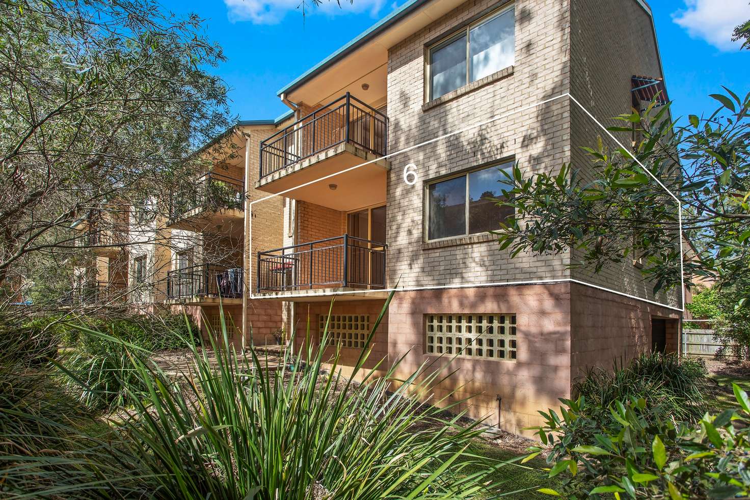 Main view of Homely unit listing, 6/170-172 Gertrude Street, Gosford NSW 2250