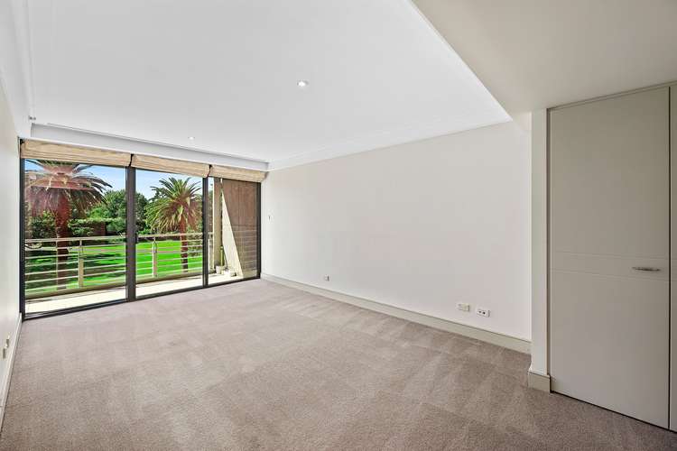 Third view of Homely apartment listing, 53/3 Macquarie Street, Sydney NSW 2000