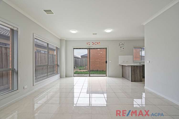 Third view of Homely house listing, 2 Shaheen Court, Werribee VIC 3030