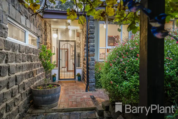 31 Lansell Drive, Highton VIC 3216