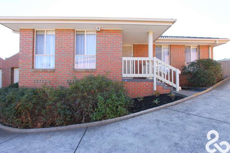 Main view of Homely unit listing, 2/7 Clement Court, Mill Park VIC 3082