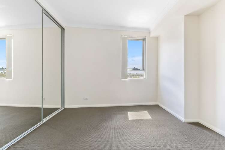 Fifth view of Homely apartment listing, 19/1 Browne Parade, Warwick Farm NSW 2170