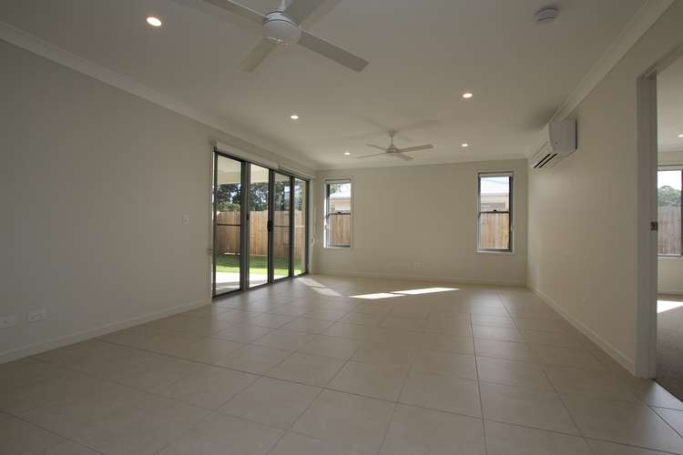 Second view of Homely semiDetached listing, 1/21 Pummelo Circuit, Palmwoods QLD 4555