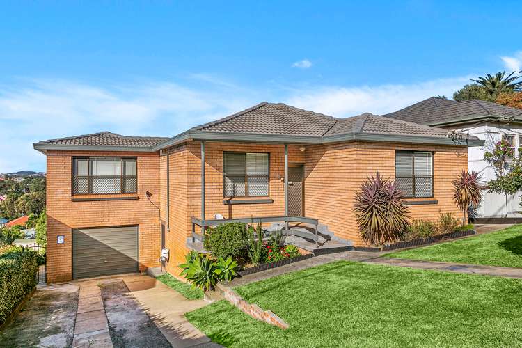 15 Canberra Road, Lake Heights NSW 2502